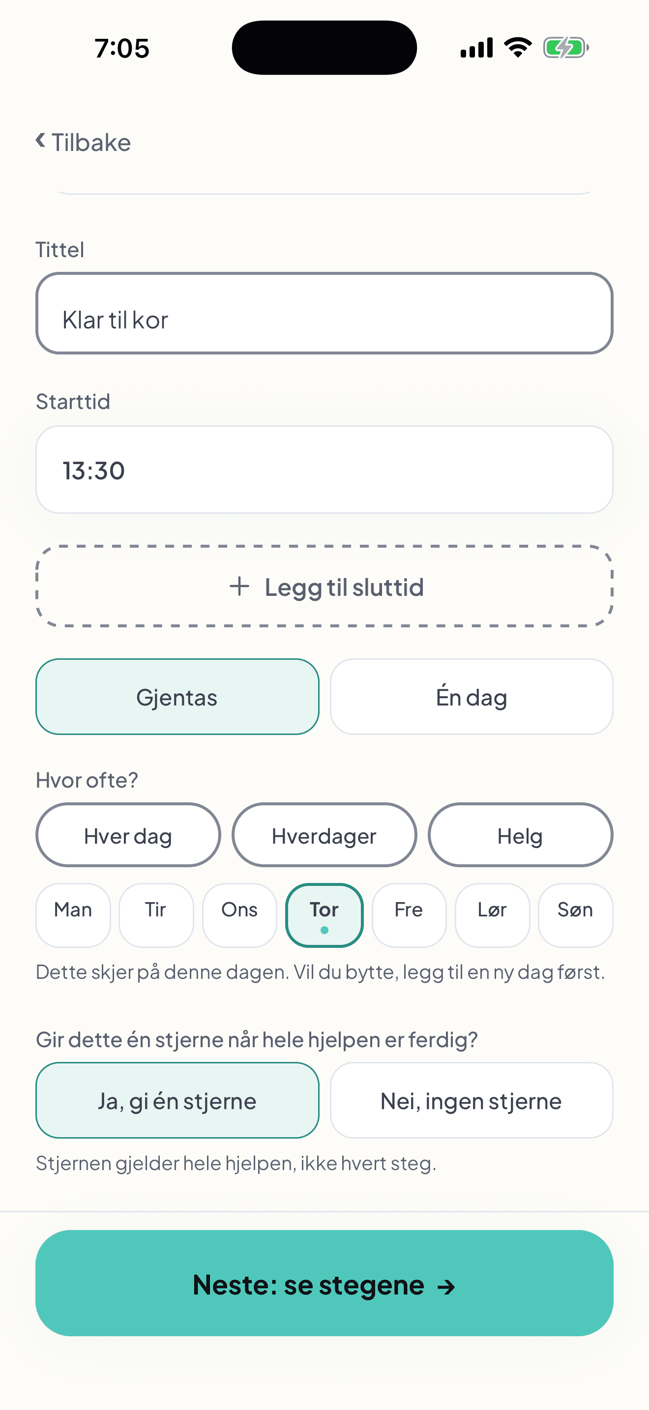 Innstillinger for Klar til kor klokken 13:30. Gjentas på torsdager er valgt, med valget Én dag ved siden av og et valg om hele hjelpen gir en stjerne.